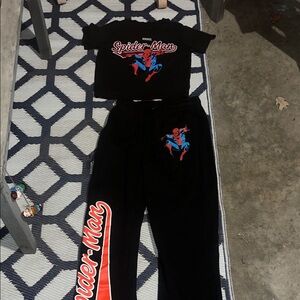 Spider-Man women’s 2 piece set Black stretchy half top & wide sweatpants Bottoms